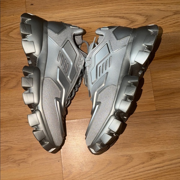 Prada Silver Gray Mens Chunky Sole Sneakers - Picture 4 of 7